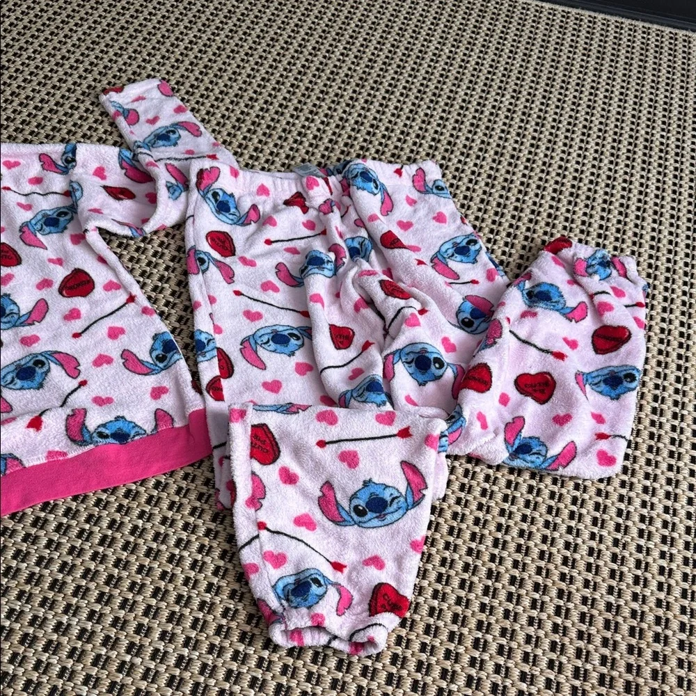 Womens Disney Stitch Pajamas - Picture 5 of 6